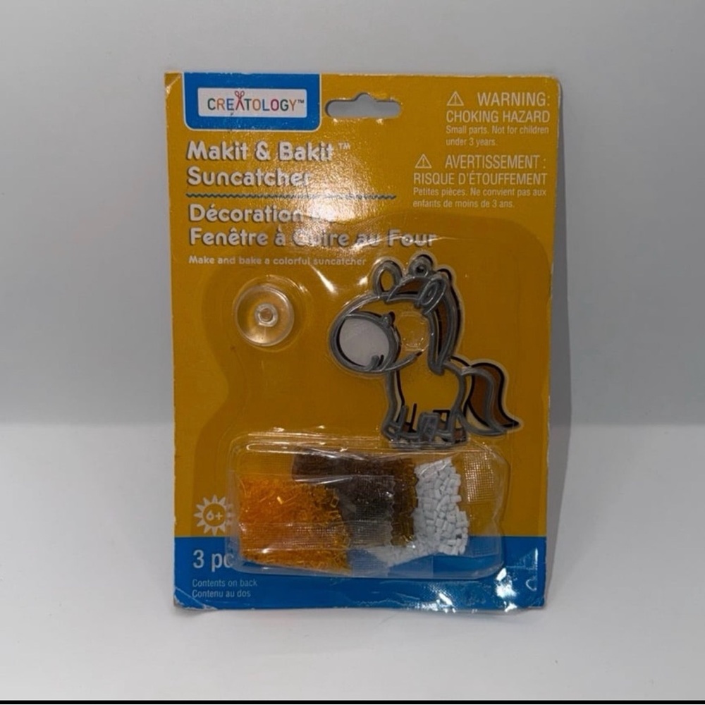 NEW Creatology Makit and Bakit Horse Suncatcher Kit